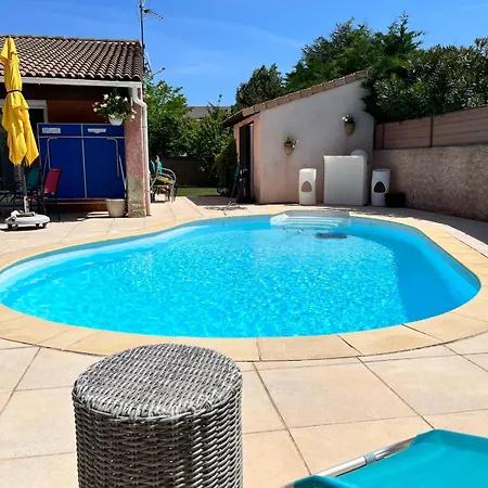 House With Pool Near Nimes , Peaceful Haven Villa