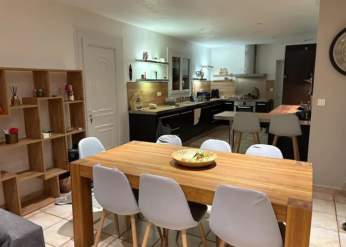 House With Pool Near Nimes , Peaceful Haven Villa *