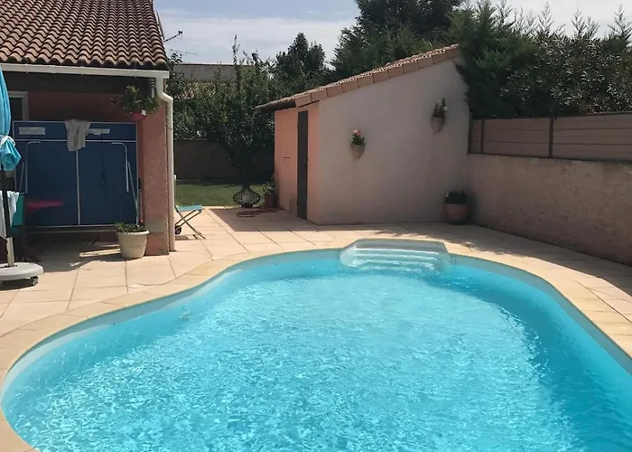 Villa House With Pool Near Nimes , Peaceful Haven *