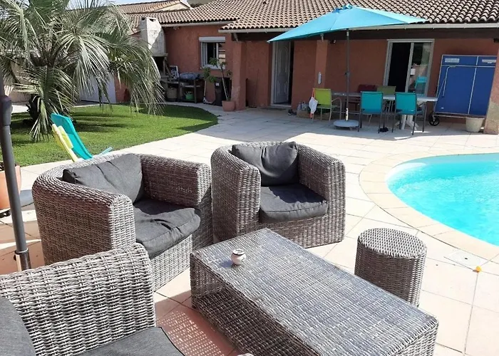 House With Pool Near Nimes , Peaceful Haven Villa