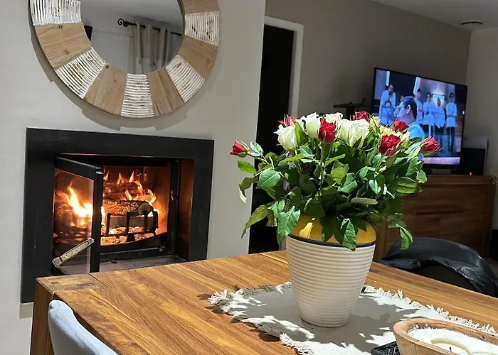 House With Pool Near Nimes , Peaceful Haven